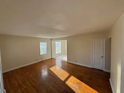 624 E State Ave — Photo 8