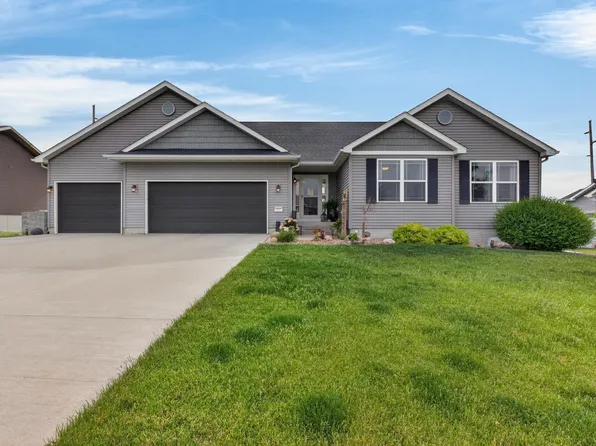 4817 Yellowstone Dr, Waterloo, IA 50701