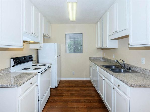 900 E Saturnino Rd #236