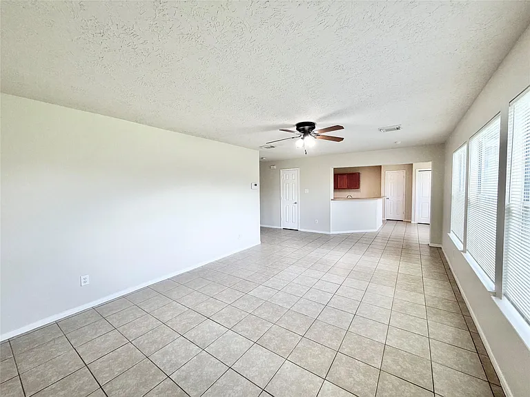 21734 Texian Ct — Photo 11