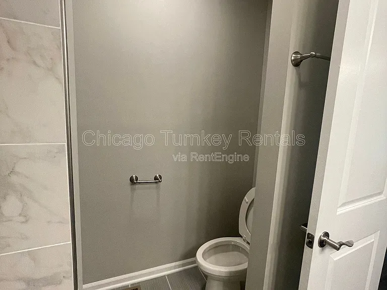 2624 W 24th St #1F — Photo 16