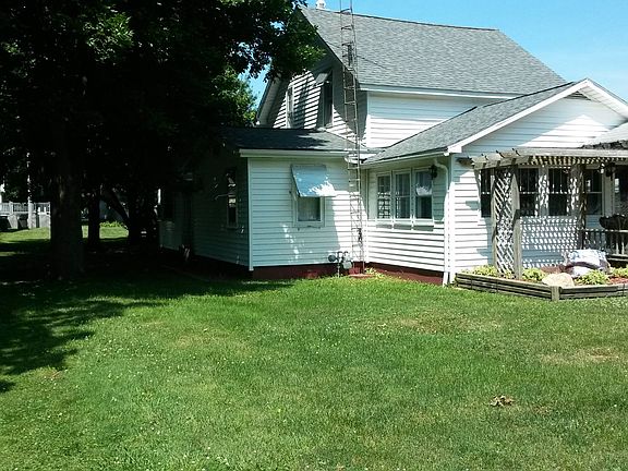 3rd image of 409 N Shelby St