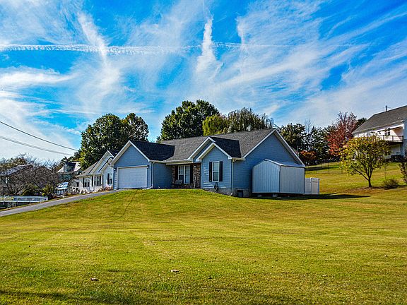 3rd image of 427 Eledge Farm Rd