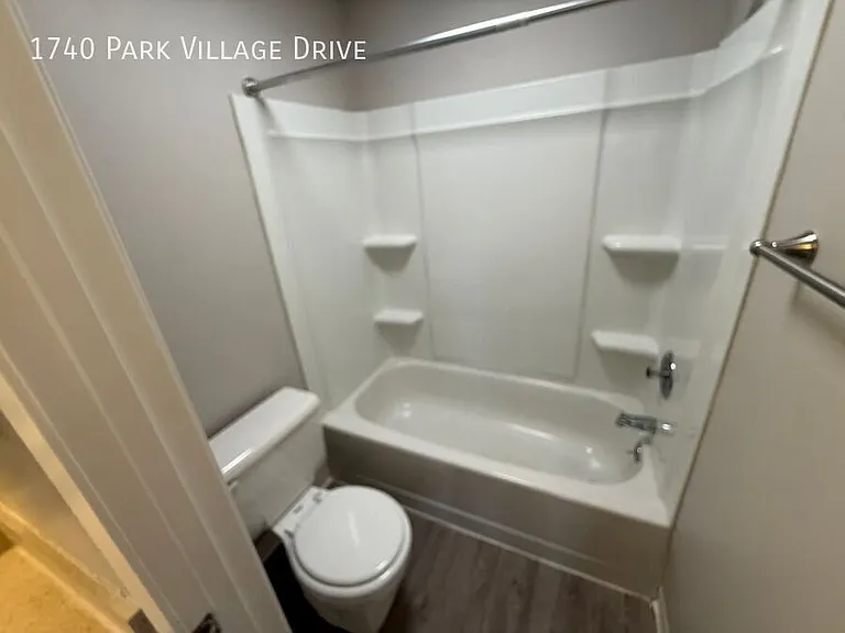 1740 Park Village Dr — Photo 21