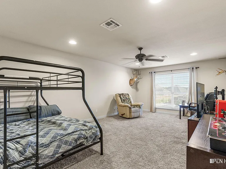 3407 Oxford Ln — Photo 40