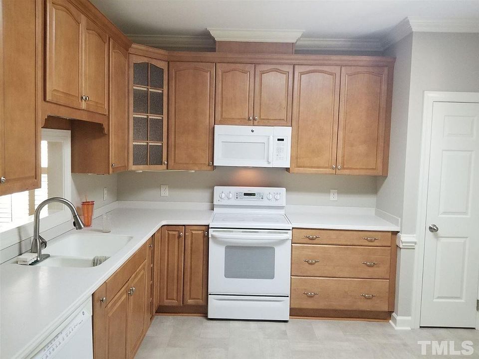 2nd image of 548 Weathergreen Dr