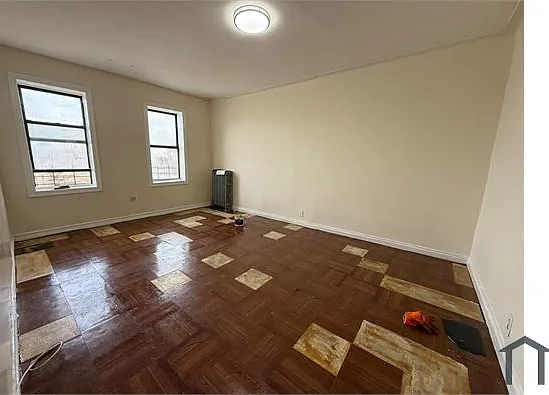 710 E 235th St #E1 — Photo 9