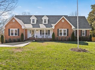 1036 Stirlingshire Dr, Hendersonville, TN 37075