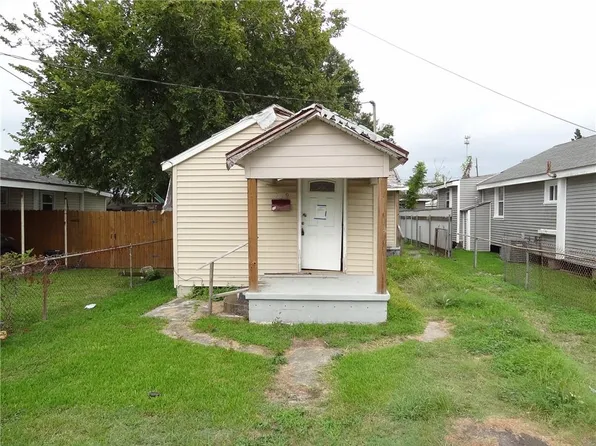 309 7th St, Westwego, LA 70094