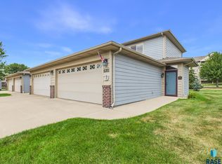 6300 S Santa Rosa Cir UNIT D, Sioux Falls, SD 57108