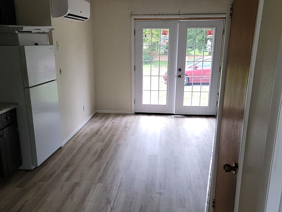 2nd image of 13380 Center St APT 2