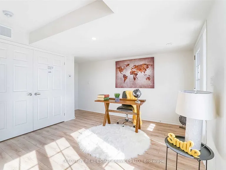 245 Royal Northern Path — Photo 12