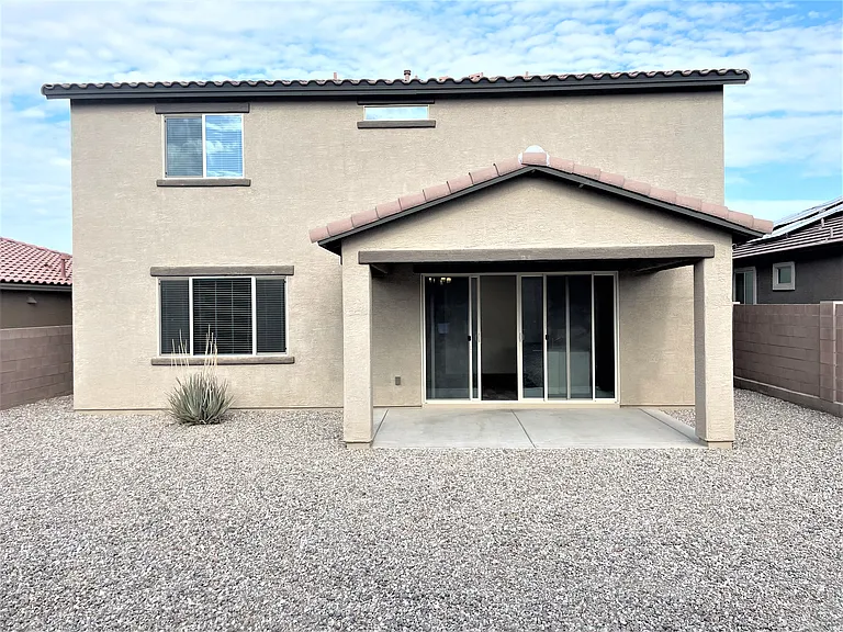 9450 N Andrina Dr — Photo 52