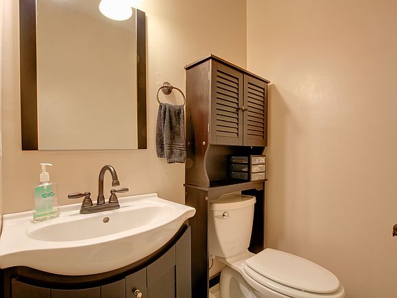 5th image of 2265 Blakemore Dr