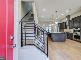 562 Foxhall Pl SE, Washington, DC