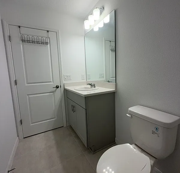4830 Revolutionary Way — Photo 15