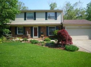 31139 Belmont Ct, Beverly Hills, MI 48025