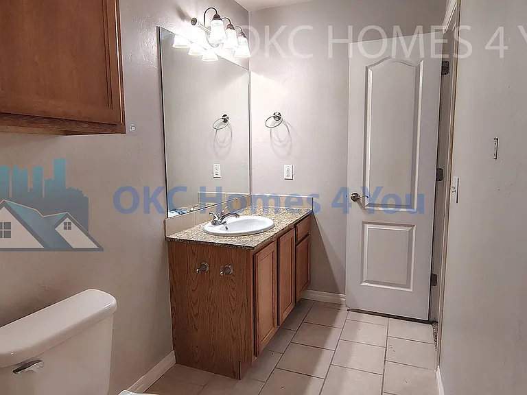 606 Garrison Ln — Photo 31