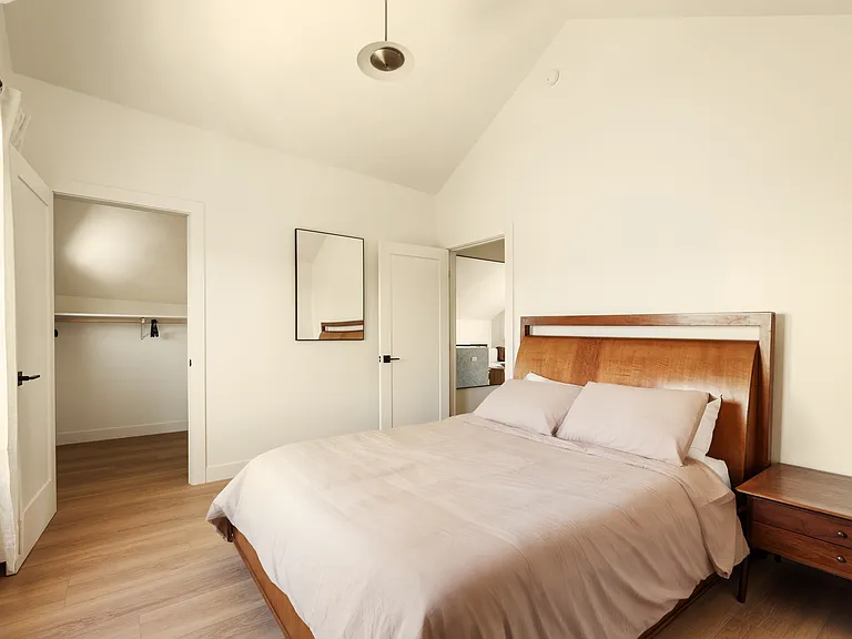 2722 S La Salle Ave #1/4 — Photo 18