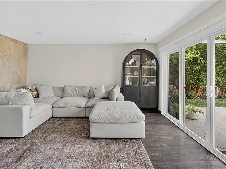 29582 Colebrook Dr — Photo 10