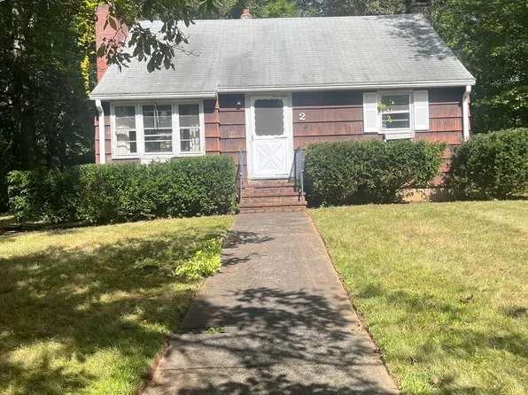 2 Burr Hill Terrace, North Branford, CT 06471