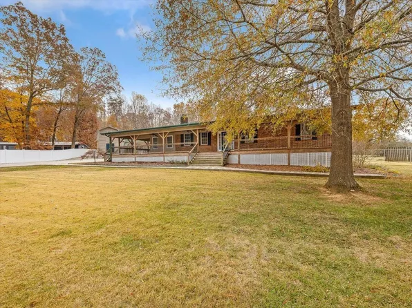 9559 Snow Camp Rd, Snow Camp, NC 27349