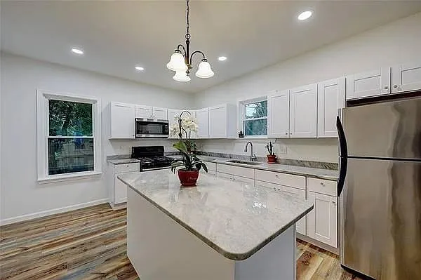 79 Wendell St #1 — Photo 2
