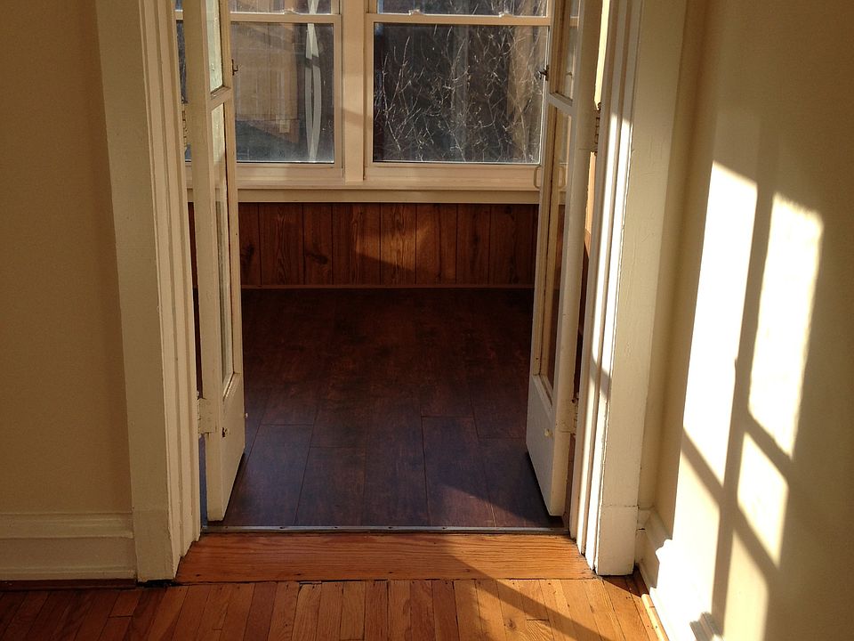Enclosed front sunroom