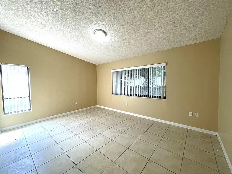 8422 Margarita Dr — Photo 17