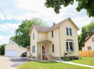 609 Barrie St, Fort Atkinson, WI 53538