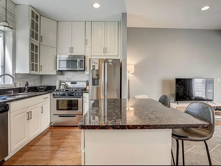 2231 N Lister Ave #D — Photo 9