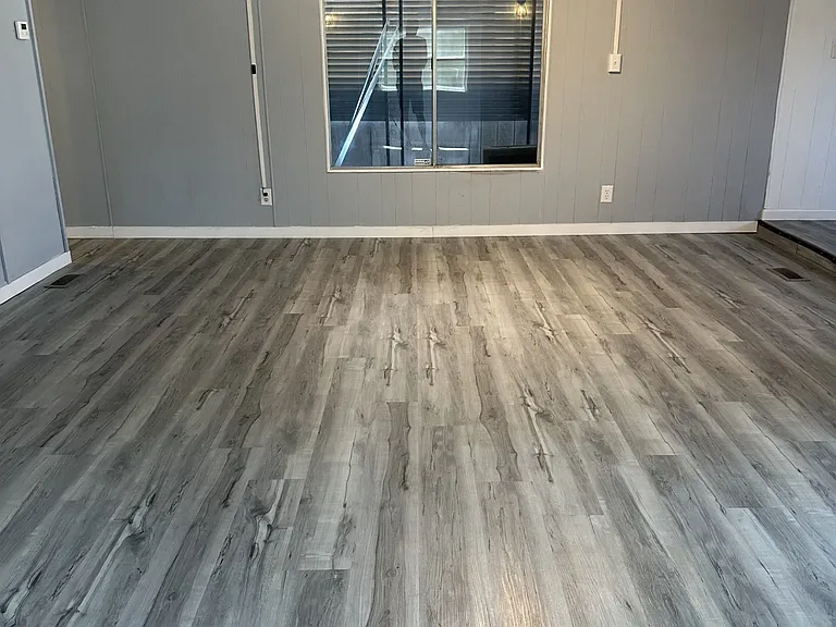 3045 Holiday Ln — Photo 17