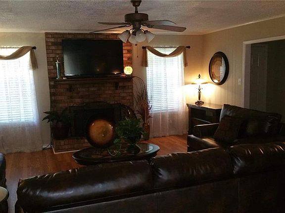 2nd image of 7348 N Noel Dr