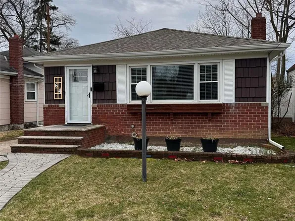 64 W Marshall Street, Hempstead, NY 11550