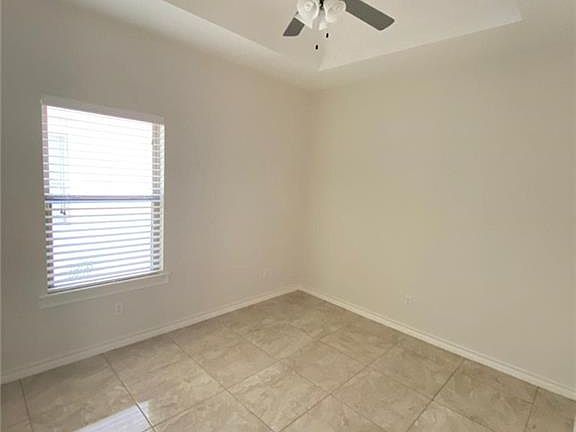 2nd image of 1013 E La Cantera Ave APT 1