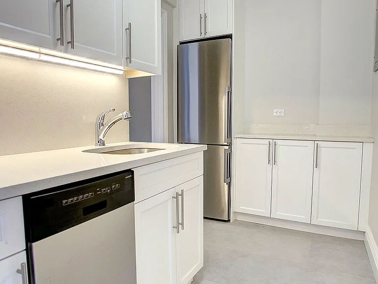 785 W End Ave #4E — Photo 6