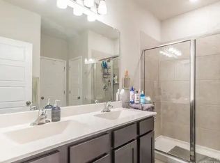 7706 Chatham Pl, San Antonio, TX 78239