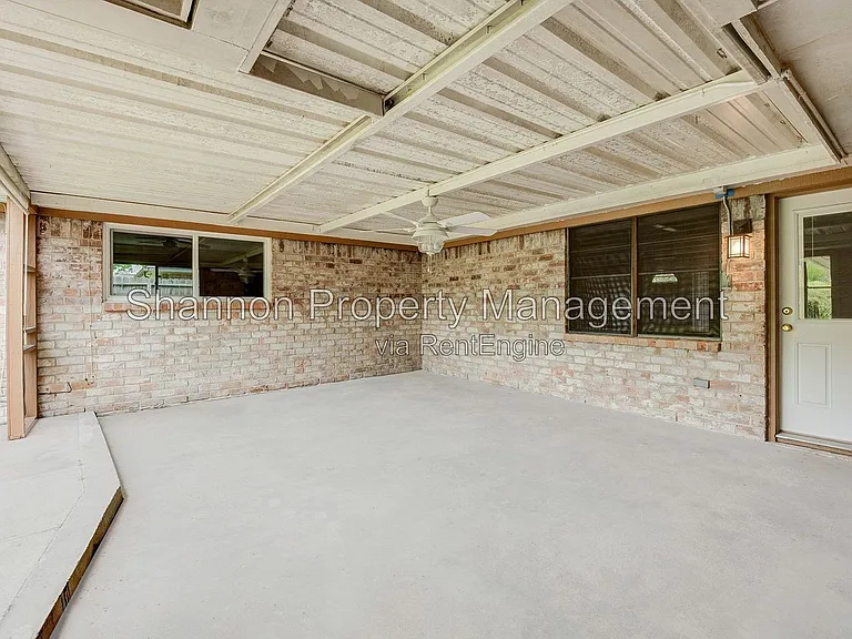 5403 Clift Haven Dr — Photo 18