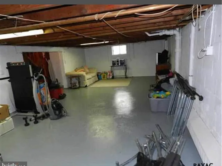 150 N Water St — Photo 4