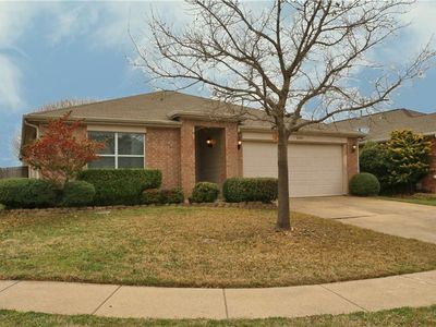 8301 Horse Whisper Ln, Fort Worth, TX, 76131