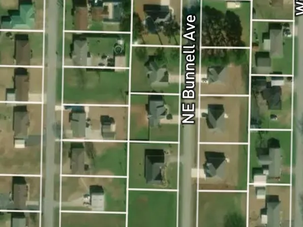 132 NE Bunnell Ave, Muscle Shoals, AL 35661