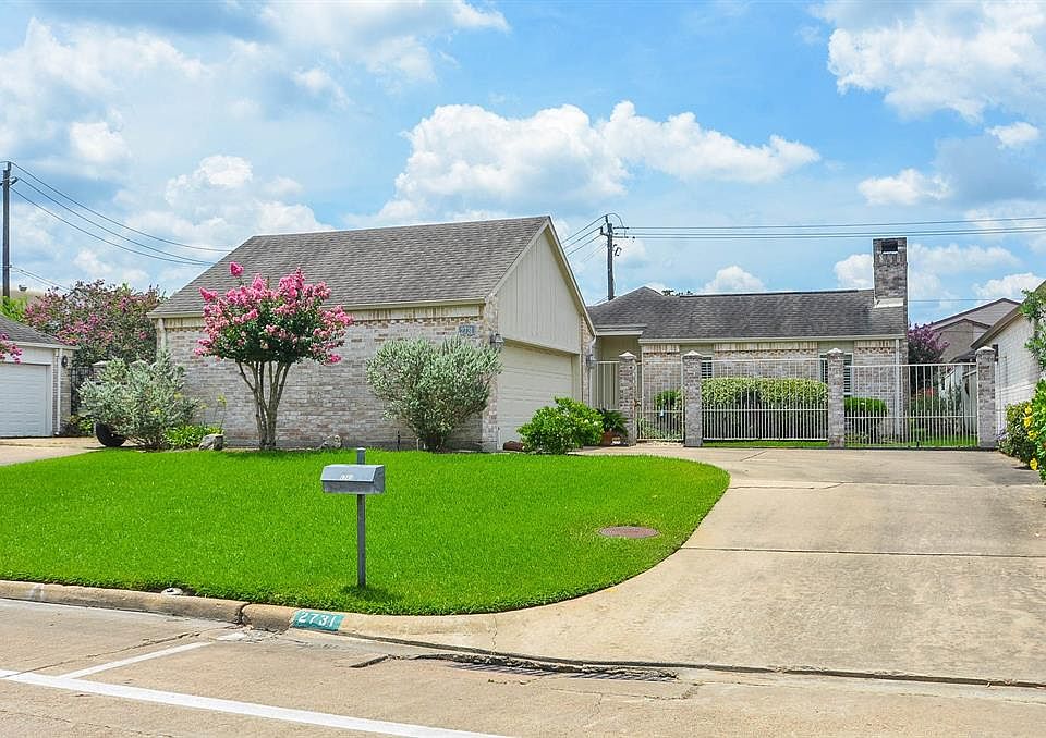 1st image of 2731 Country Club Blvd