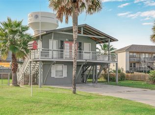 16510 Blackbeard Rd, Jamaica Beach, TX 77554