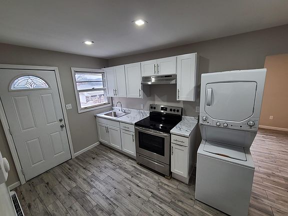 3rd image of 477 Jersey Ave #2