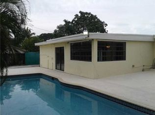 11040 SW 42nd St, Miami, FL 33165