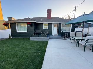 3019 30th Ave W, Seattle, WA 98199