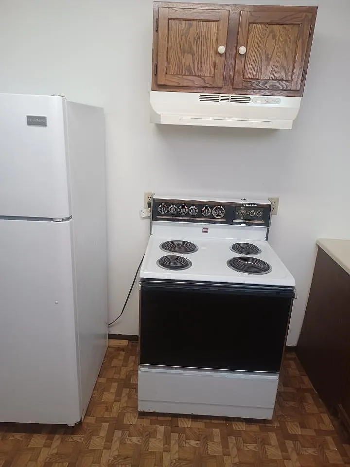 1 bed, 750 sqft, $1,195 — Photo 2