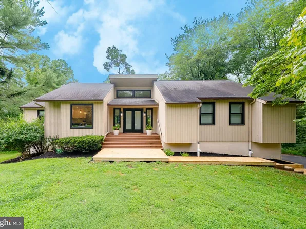 341 French Cir, Downingtown, PA 19335