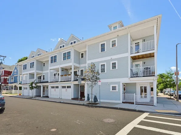 1 Paul Gore Ter #1, Jamaica Plain, MA 02130