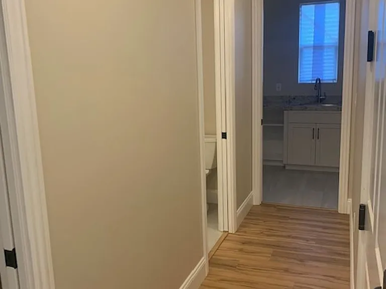 183 Evergreen Ave — Photo 8